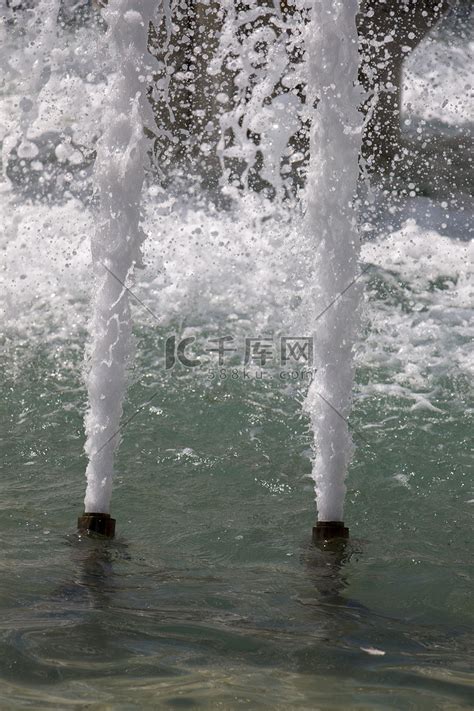 噴水池原理|喷泉（喷出地面的泉水）